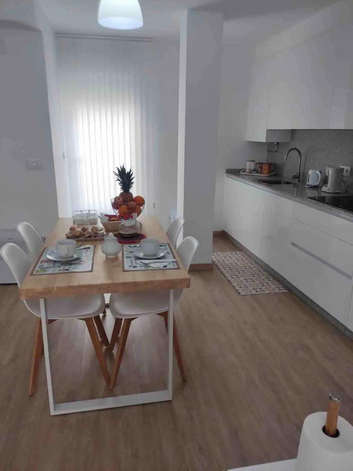 Apartamento Centrico En 格罗韦 外观 照片